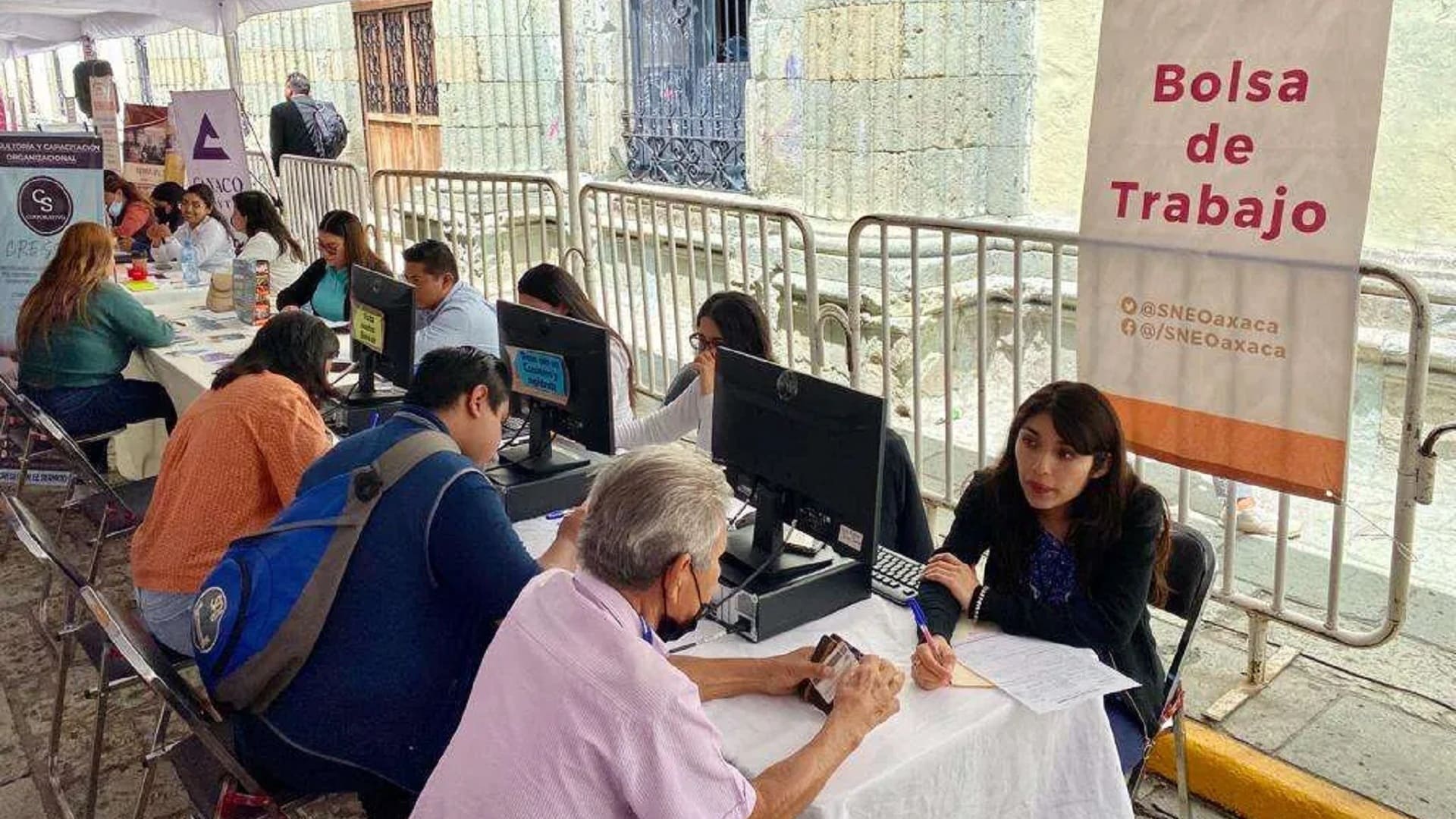 Oaxaca, segundo lugar nacional de población en pobreza laboral