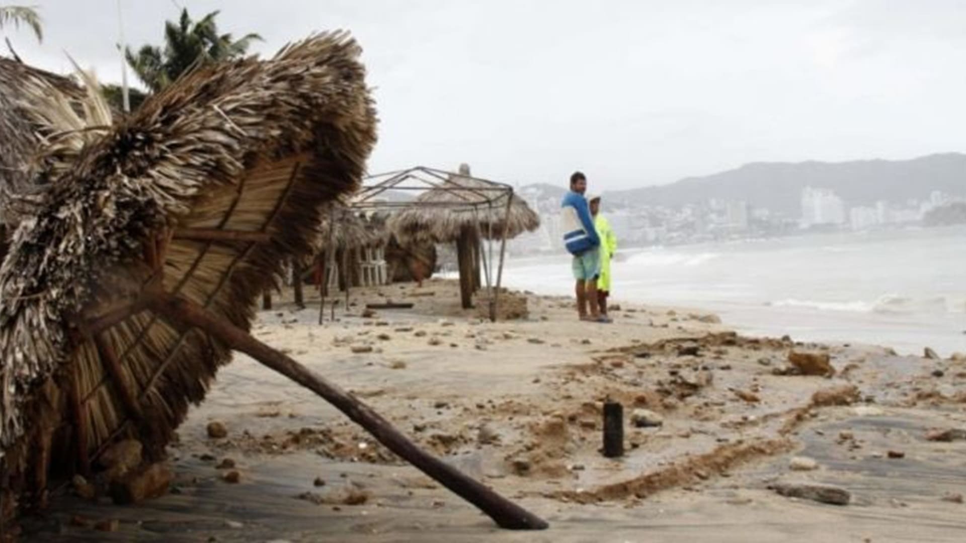 Alerta máxima: amenaza inminente de ciclón tropical en el Pacífico frente a costas de Oaxaca y Guerrero Alerta máxima: amenaza inminente de ciclón tropical en el Pacífico frente a costas de Oaxaca y Guerrero