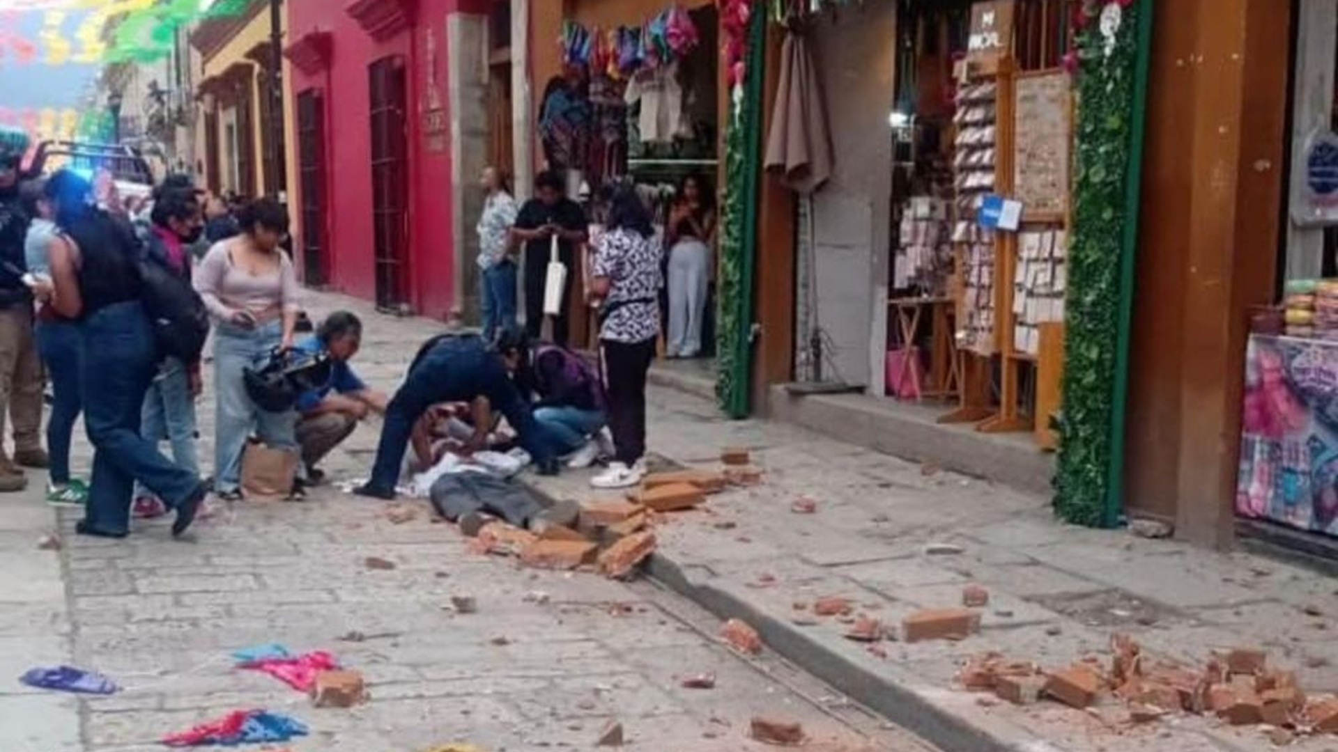 Fuerte sismo en Oaxaca deja lesionados y cortes de electricidad e Internet Fuerte sismo en Oaxaca deja lesionados y cortes de electricidad e Internet