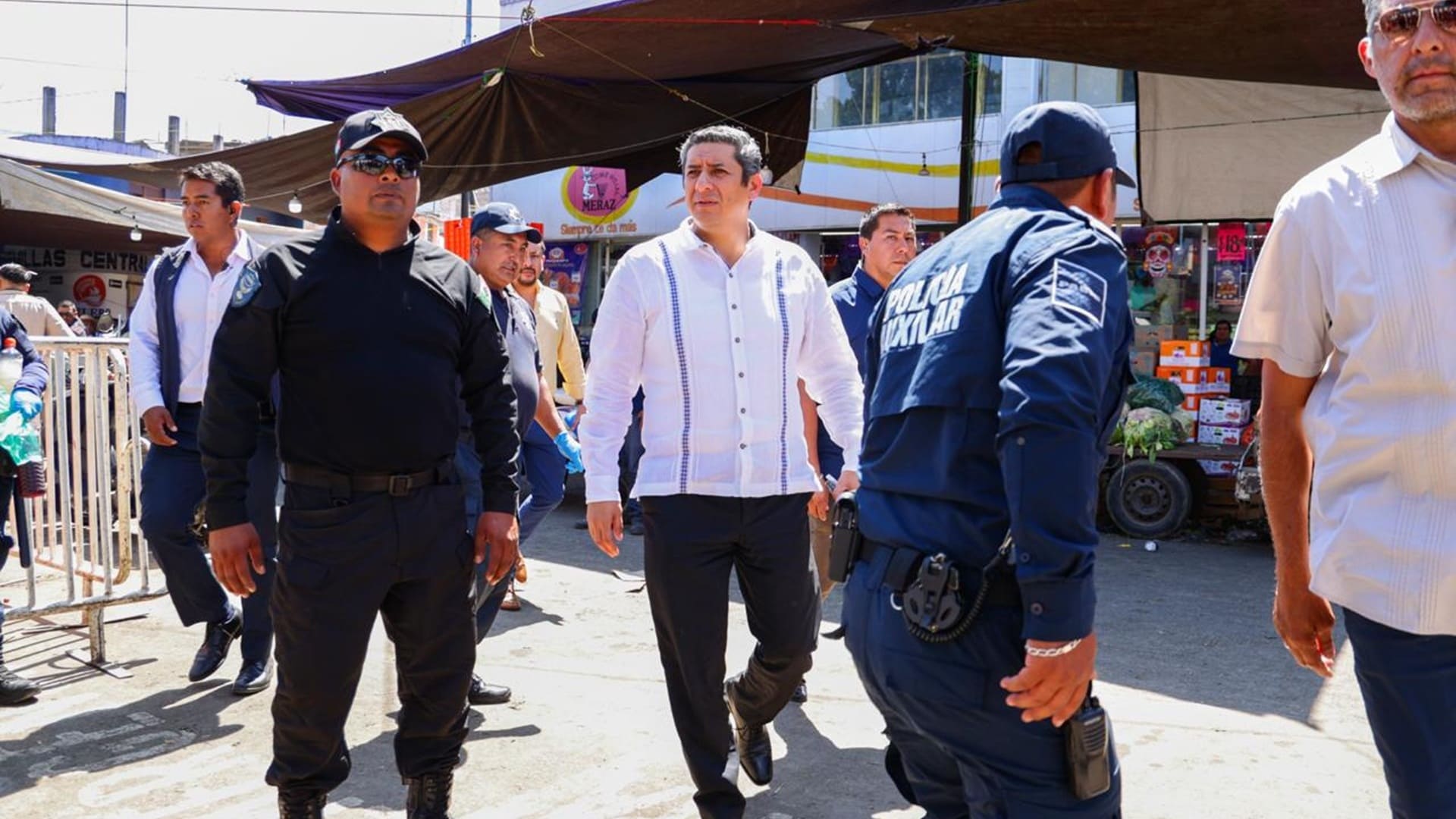 Aseguran inmuebles en la Central de Abasto durante Operación Pescador Aseguran inmuebles en la Central de Abasto durante Operación Pescador