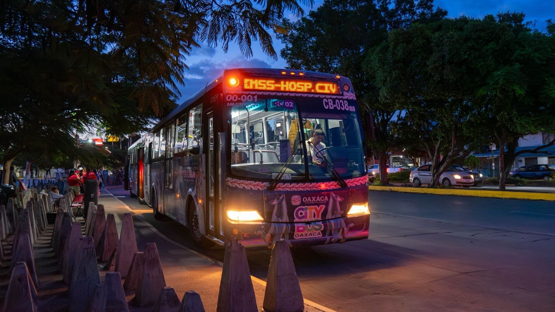 BinniBus celebra dos años de conectar a las familias oaxaqueñas BinniBus celebra dos años de conectar a las familias oaxaqueñas