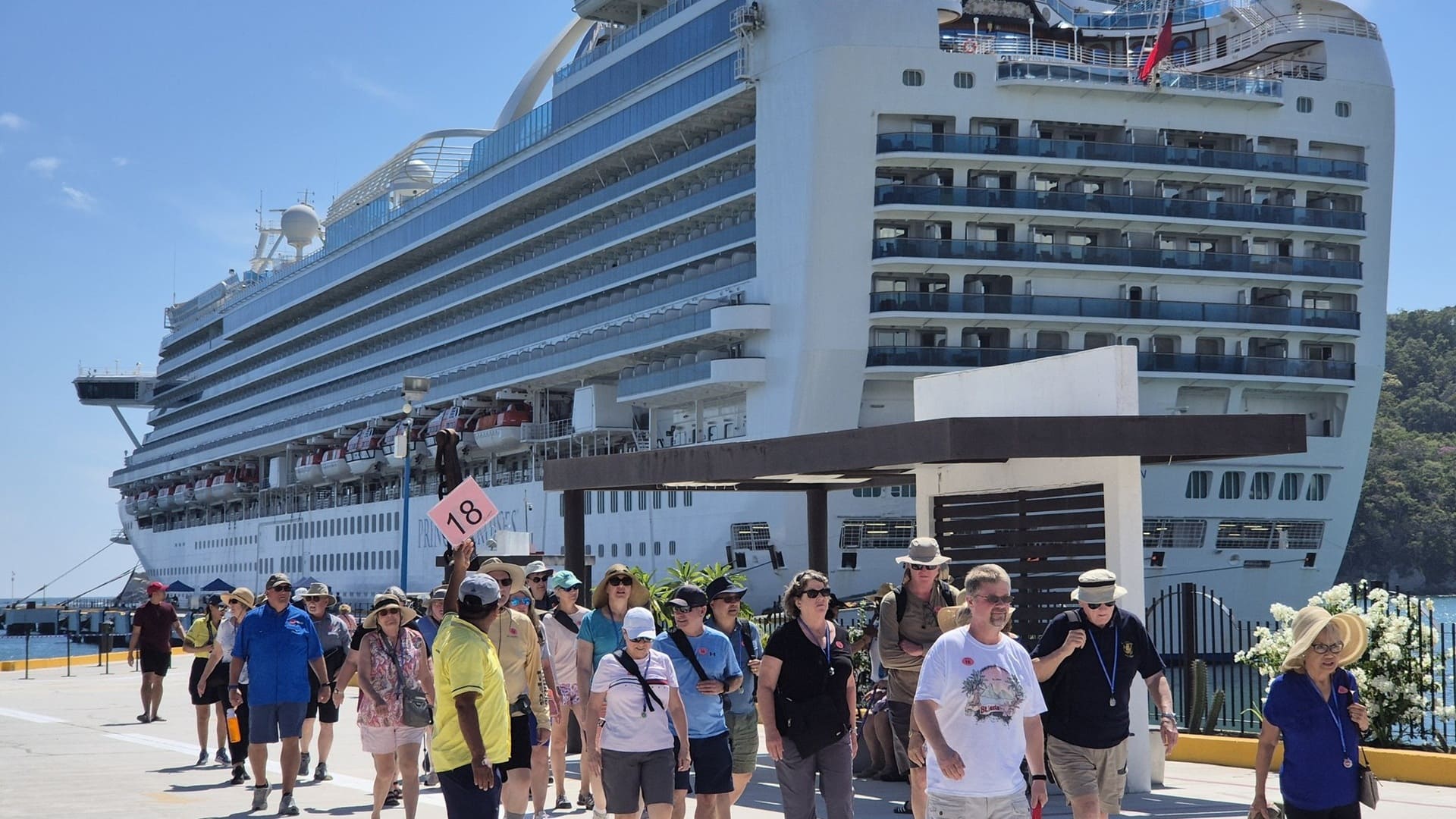 Derrama turística en Oaxaca alcanza 281 mdp durante el puente del 14 al 16 de noviembre Derrama turística en Oaxaca alcanza 281 mdp durante el puente del 14 al 16 de noviembre