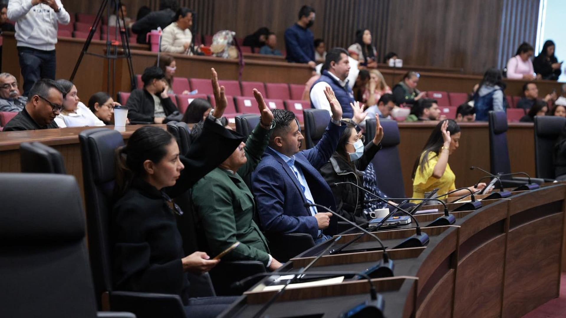 Oaxaca tipifica la corrupción inmobiliaria: hasta 10 años de prisión a funcionarios públicos Oaxaca tipifica la corrupción inmobiliaria: hasta 10 años de prisión a funcionarios públicos