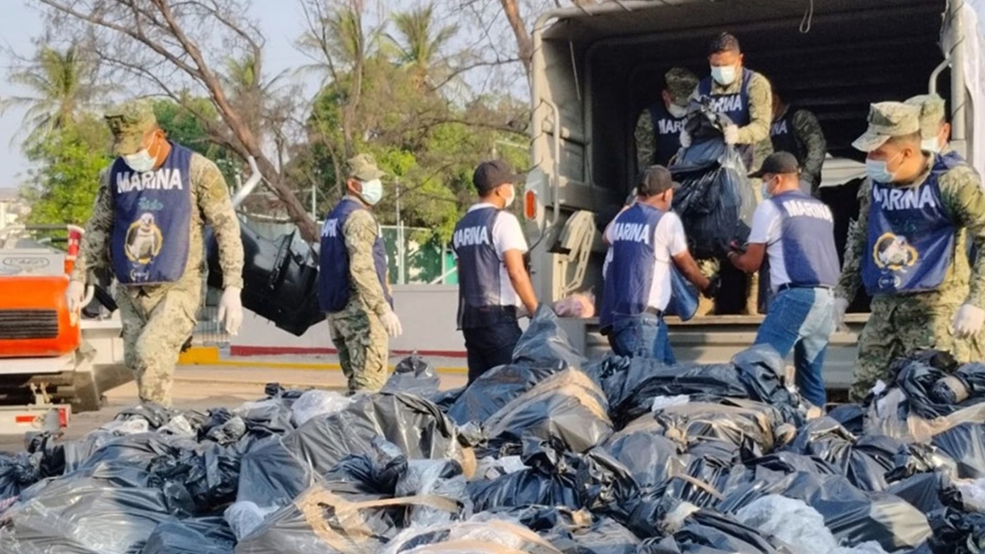 Incineran más de 2 toneladas de cocaína en Oaxaca; narcotráfico sigue presionando rutas del Pacífico