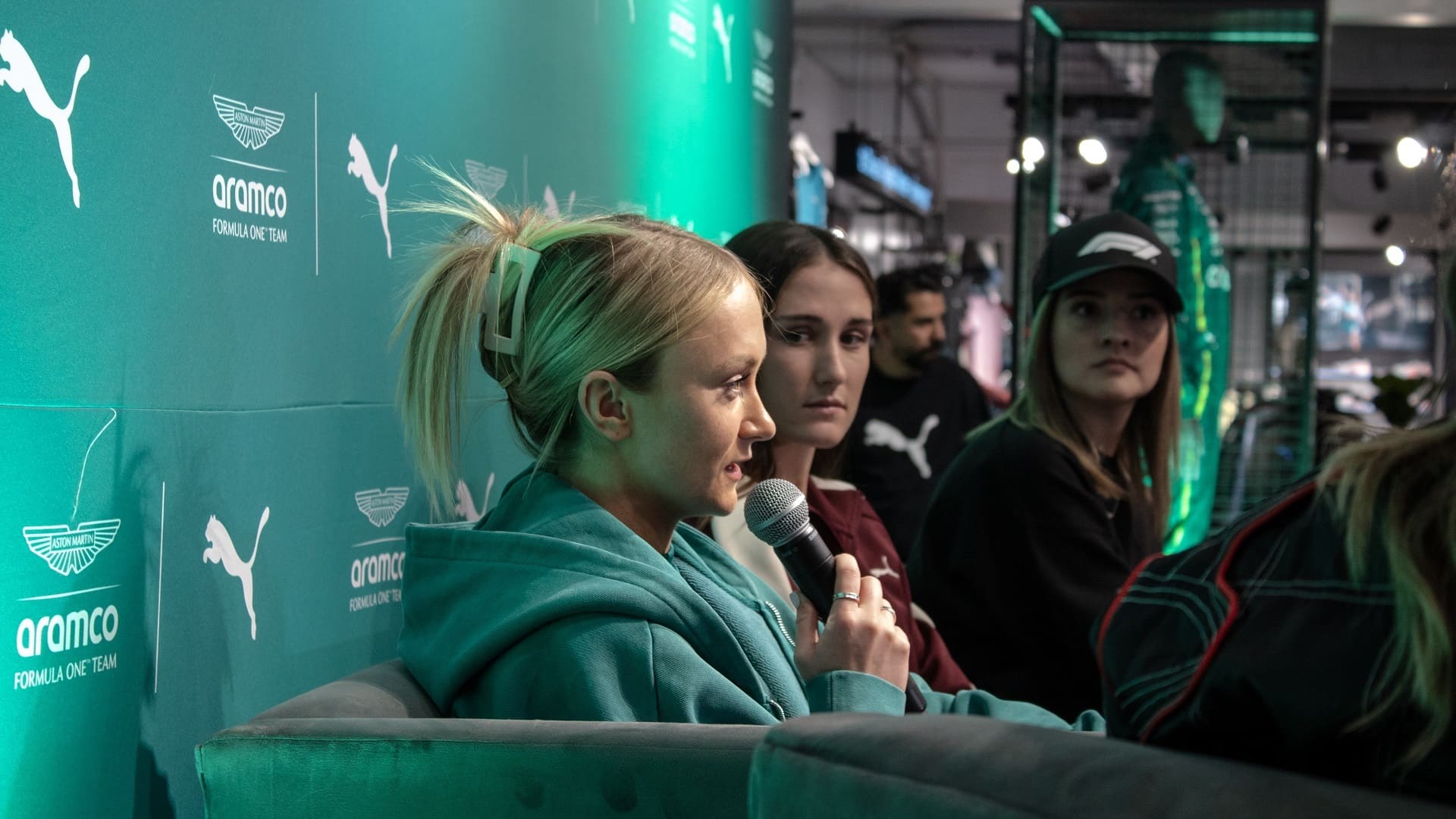 PUMA y Aston Martin presentan “She leads the way” PUMA y Aston Martin presentan “She leads the way”