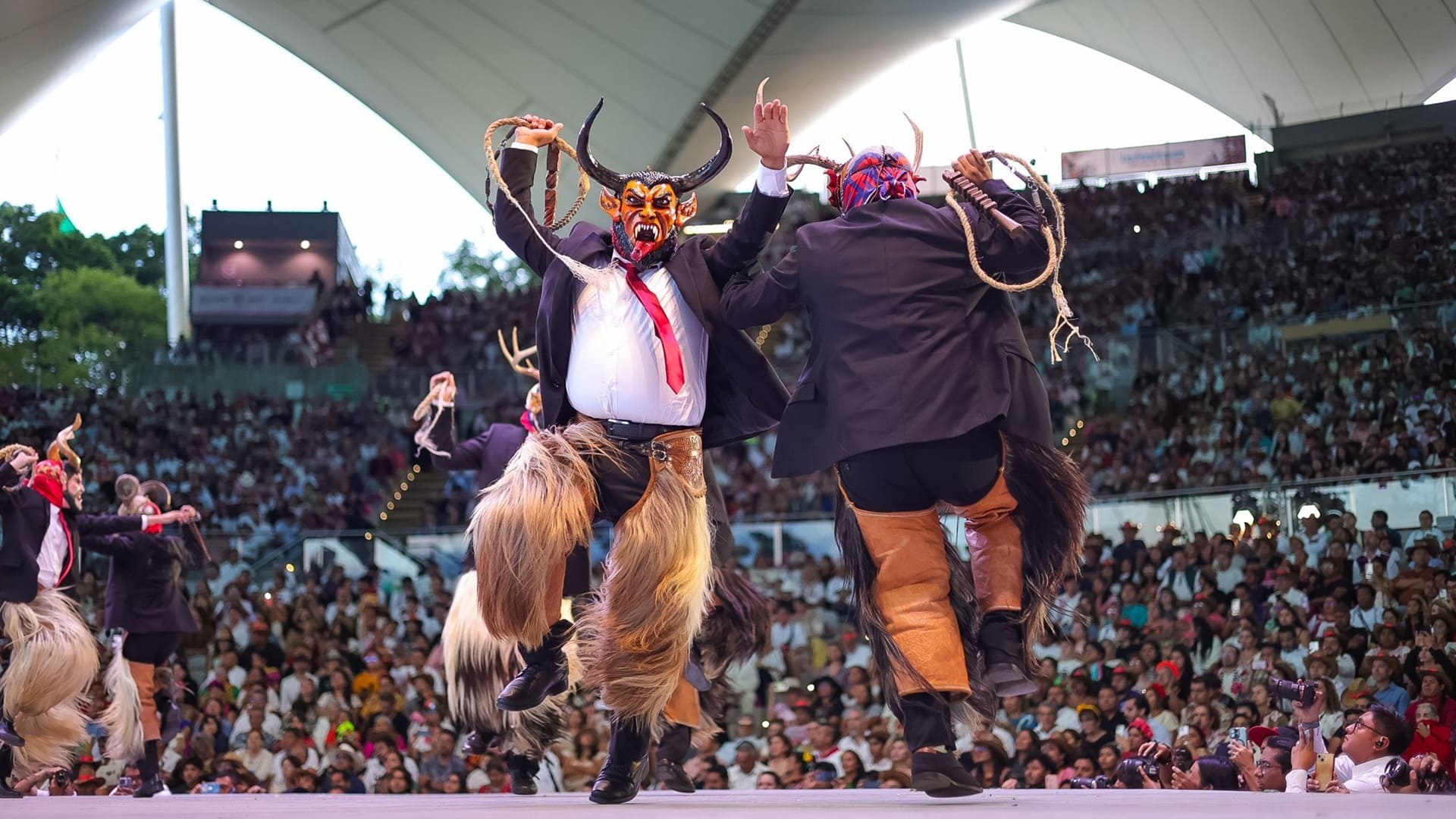 Espectacular cierre de la Guelaguetza 2025 en el Cerro del Fortín