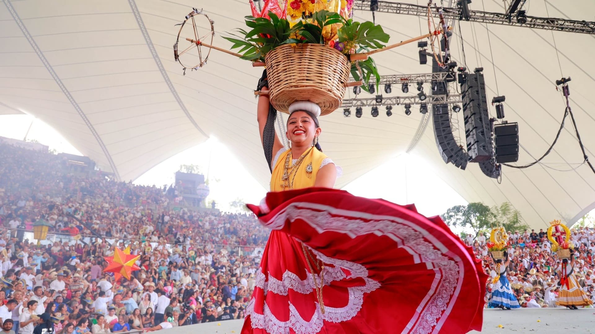 Guelaguetza 2025: Rompe récord  de asistencia con registro de 143 mil turistas