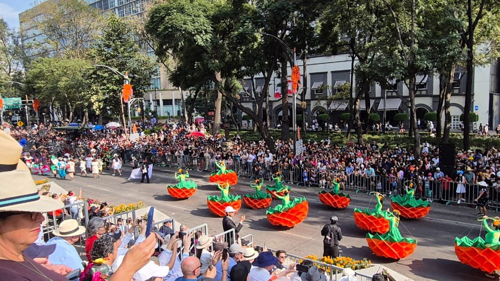 Color, tradición y memoria: así se vivió el Desfile de Día de Muertos 2025 en la CDMX