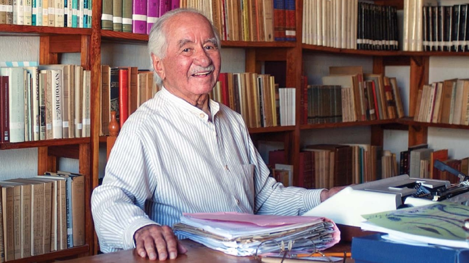 Andrés Henestrosa Morales volverá al Muro de Honor del Congreso de Oaxaca Andrés Henestrosa Morales volverá al Muro de Honor del Congreso de Oaxaca