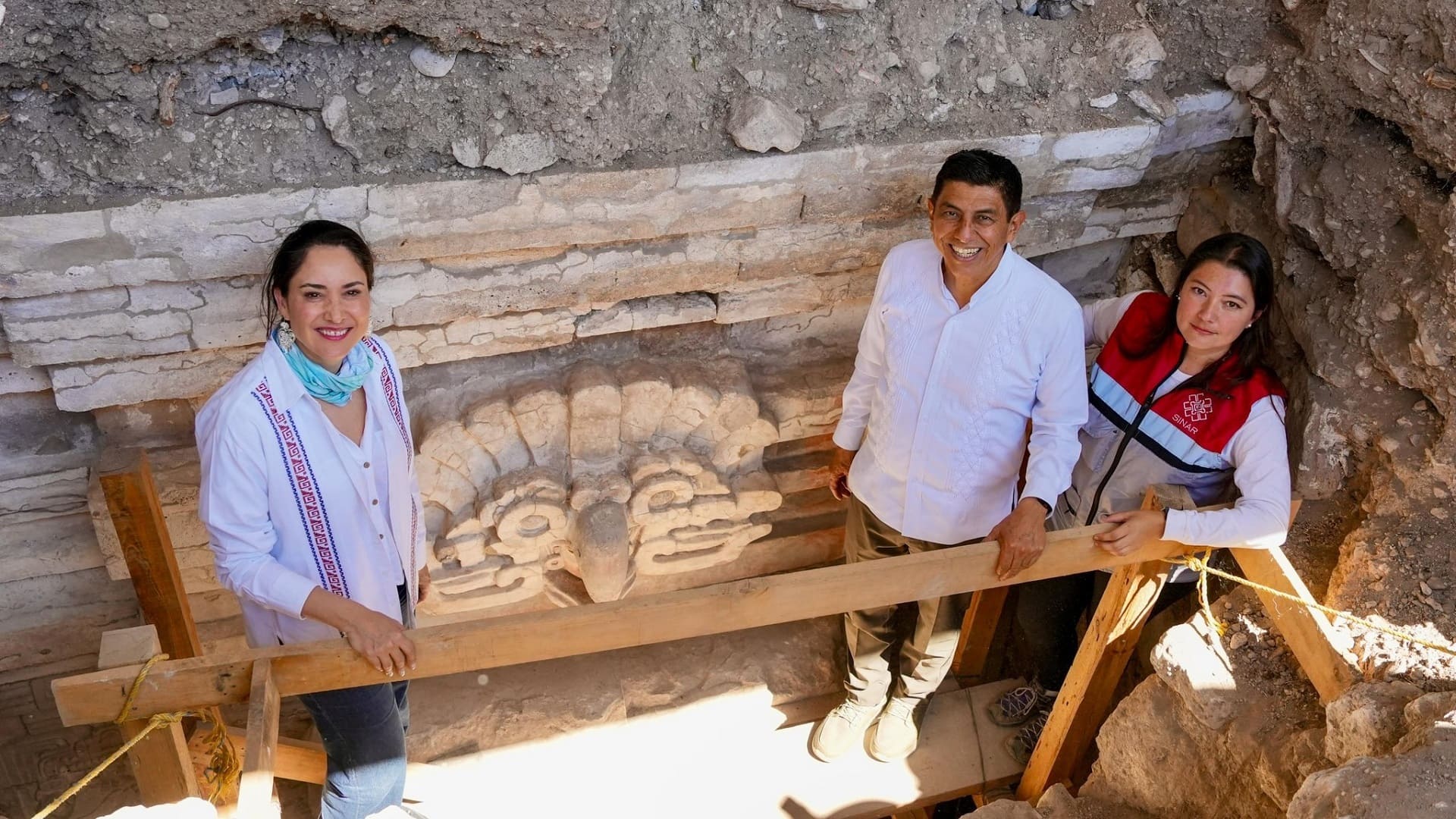 Secretaría de Cultura recorre la Tumba 10 de Huitzo, hallazgo clave en Oaxaca