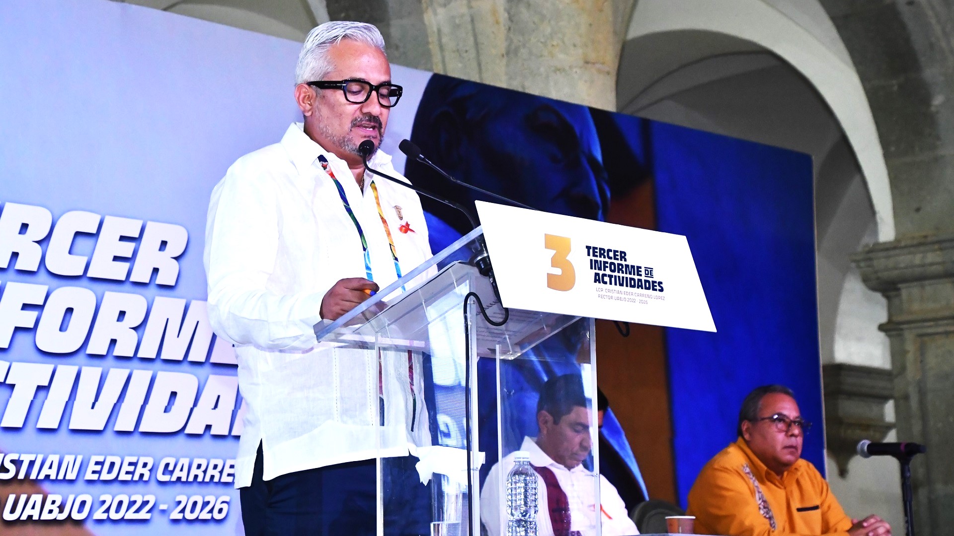 Con préstamos y apoyo del gobierno estatal, UABJO cumplió compromisos laborales de 2025 Con préstamos y apoyo del gobierno estatal, UABJO cumplió compromisos laborales de 2025