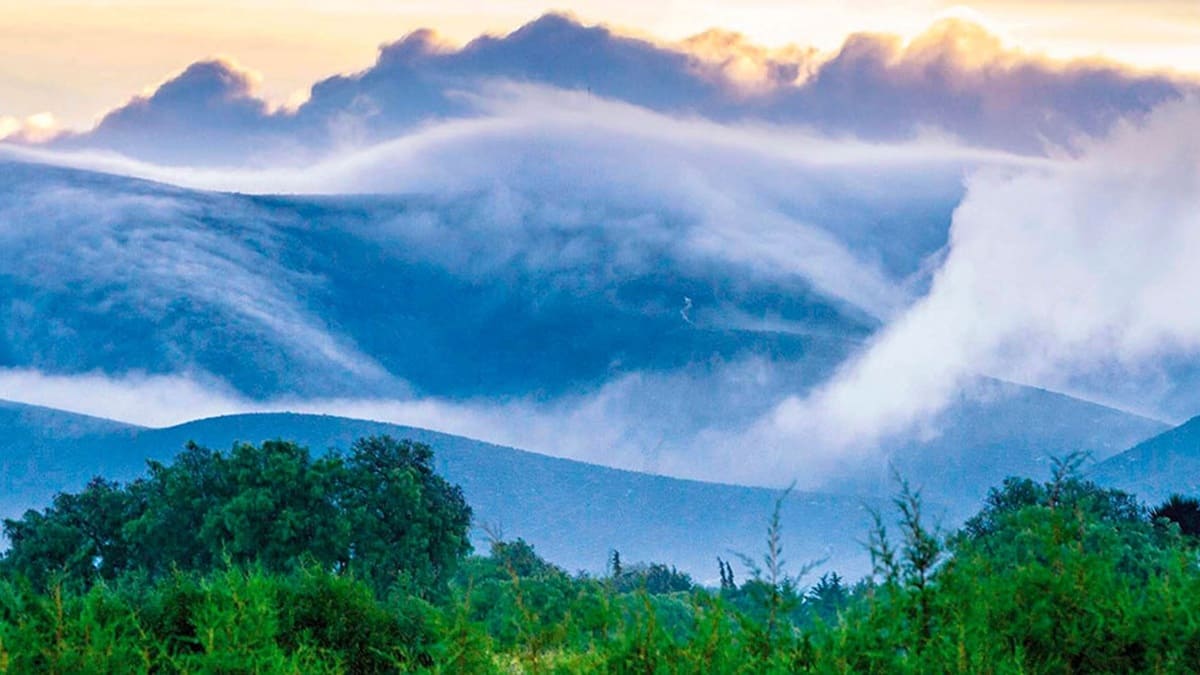 Imagen de las montañas en Huautla de Jiménez con una amplia nubosidad