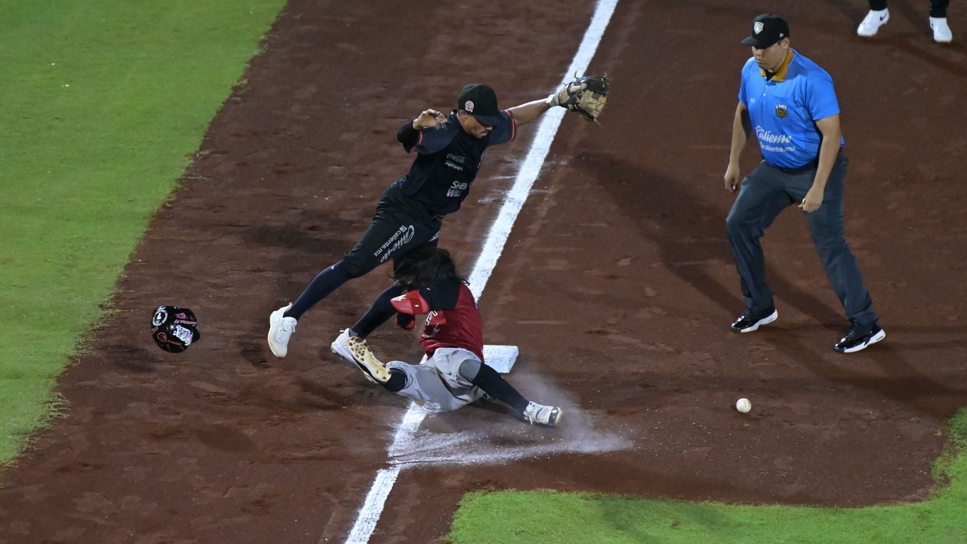 Oaxaca le toma la medida a Tigres en el Beto Ávila