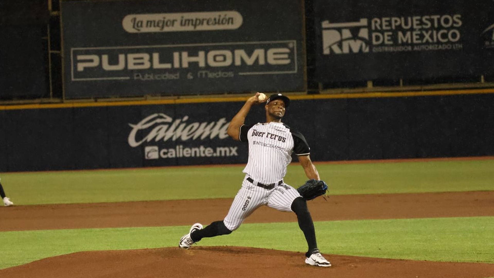 Impone Guerreros de Oaxaca su autoridad ante Piratas con imparables