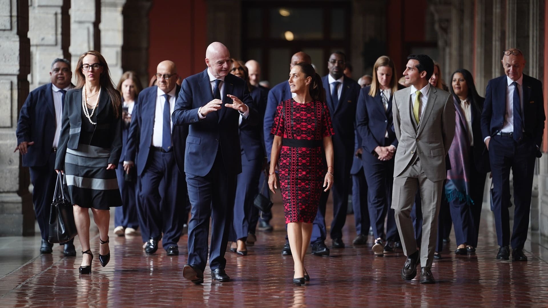 “No somos los reyes del mundo”: Infantino evade tensiones políticas y defiende a la FIFA en el Mundial 2026 “No somos los reyes del mundo”: Infantino evade tensiones políticas y defiende a la FIFA en el Mundial 2026