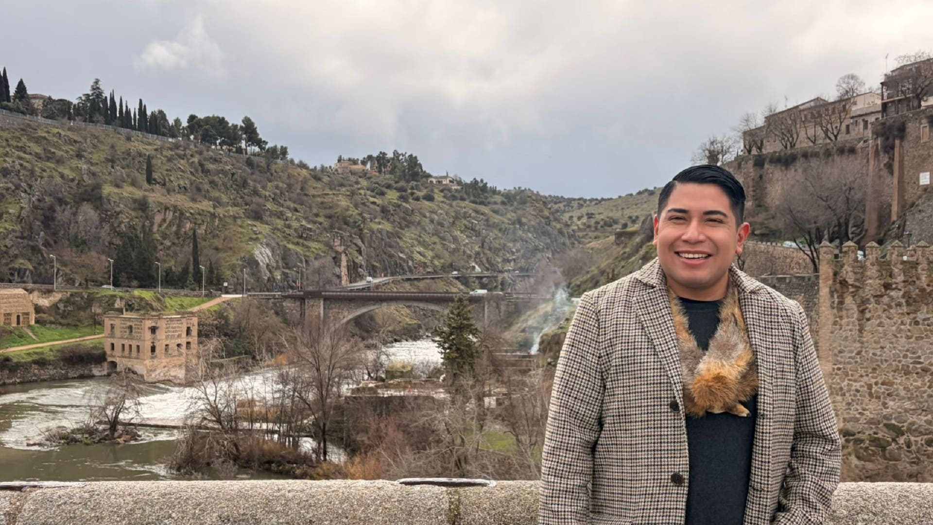 Mextizo Príncipe Zapoteco: origen y trayectoria del artista oaxaqueño que conquista Europa Mextizo Príncipe Zapoteco: origen y trayectoria del artista oaxaqueño que conquista Europa