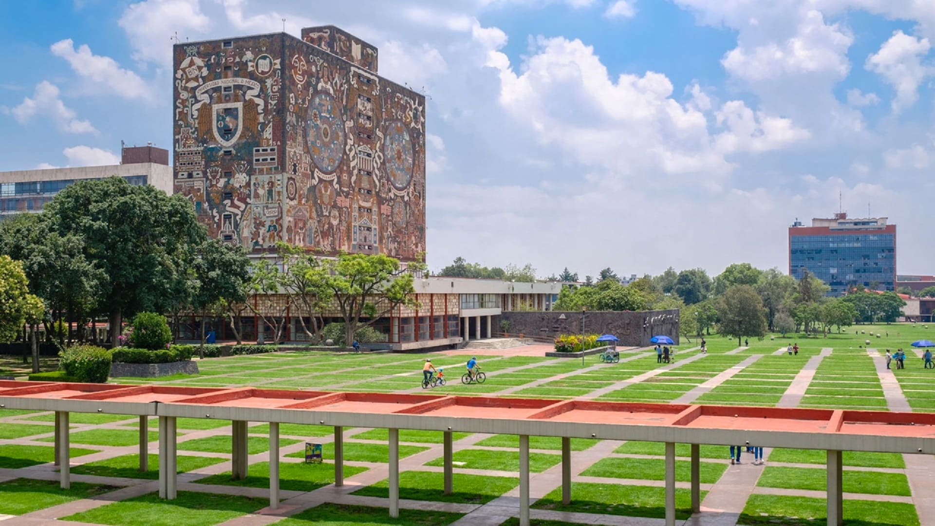 UNAM se posiciona entre las 101 mejores universidades del mundo en investigación UNAM se posiciona entre las 101 mejores universidades del mundo en investigación
