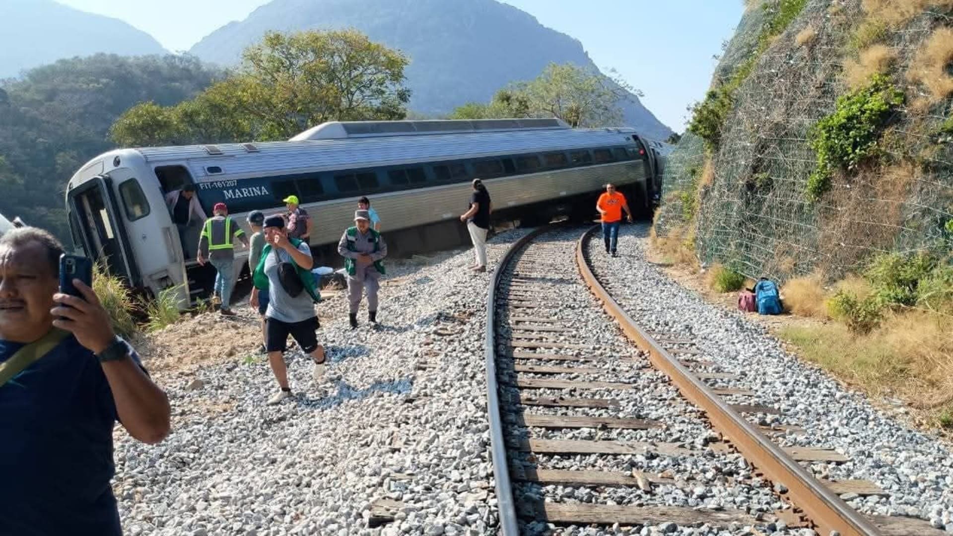 Descarrilamiento del Tren Transístmico en Ixtaltepec deja al menos 20 heridos