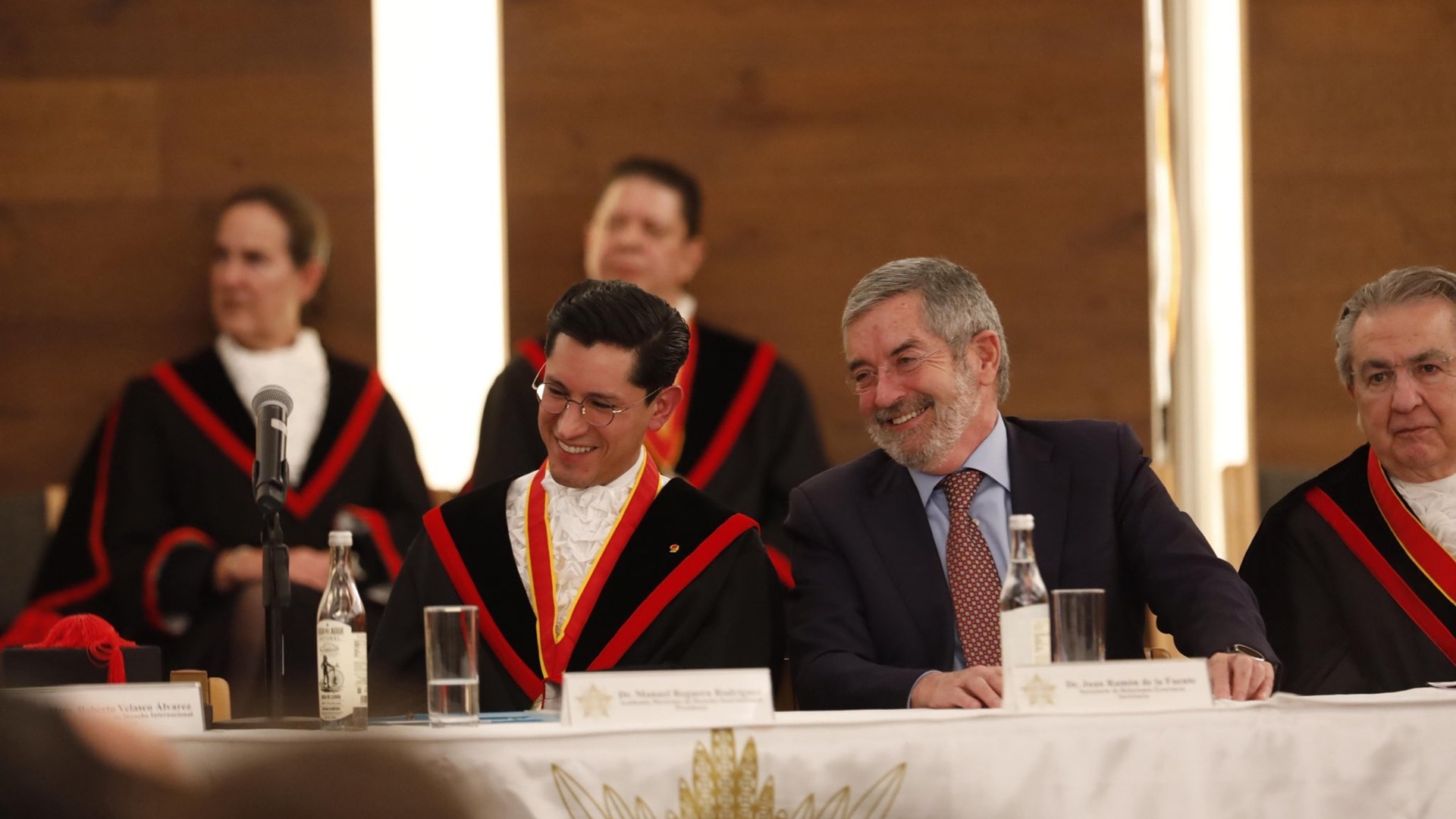 Renuncia Juan Ramón de la Fuente a la SRE por salud; Roberto Velasco Álvarez sería el nuevo canciller