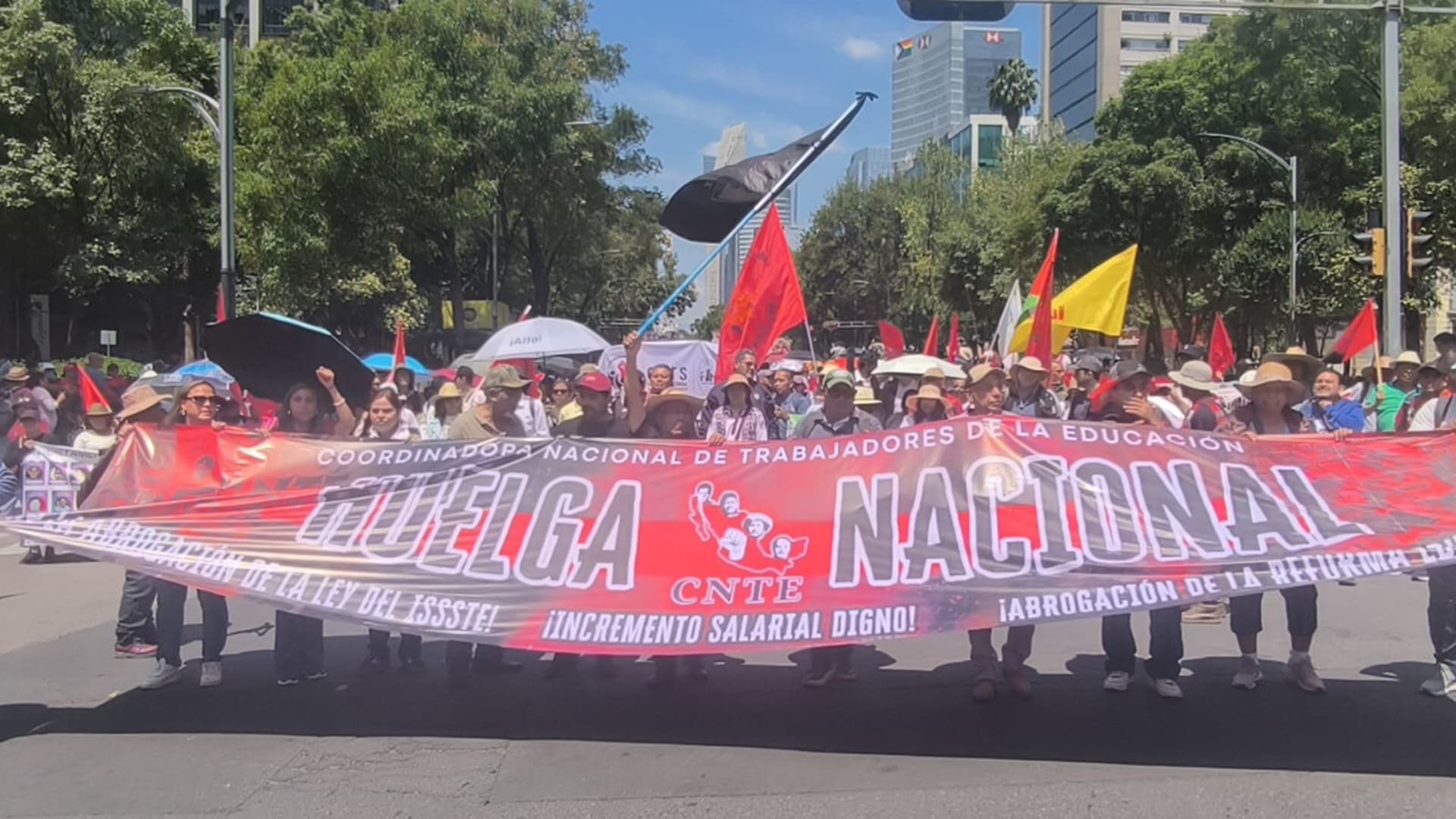 CNTE acepta diálogo con SEP y Segob, pero mantiene bloqueos y movilizaciones en la Ciudad de México