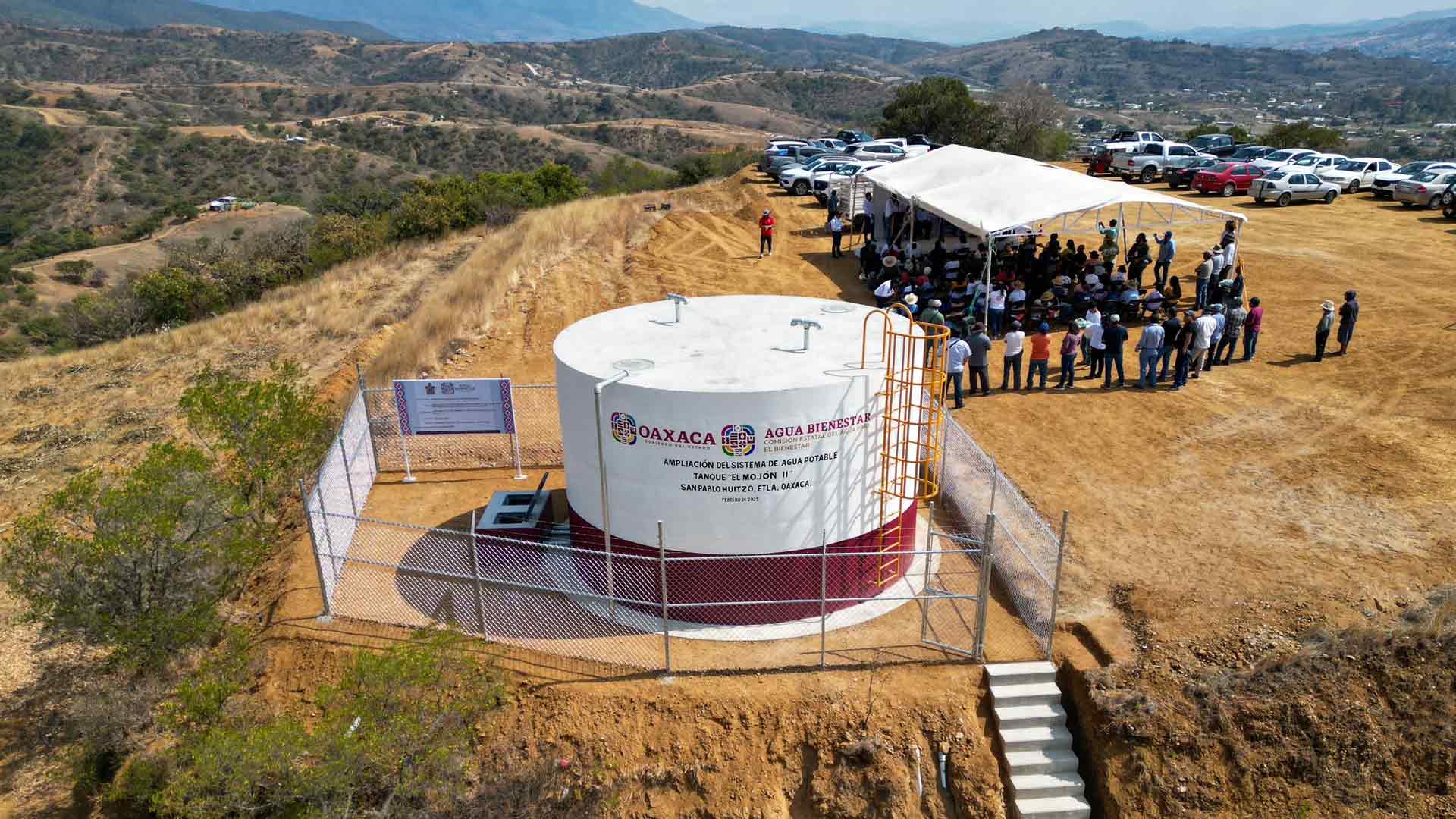 CEABIEN entrega tanque de agua potable en San Pablo Huitzo CEABIEN entrega tanque de agua potable en San Pablo Huitzo