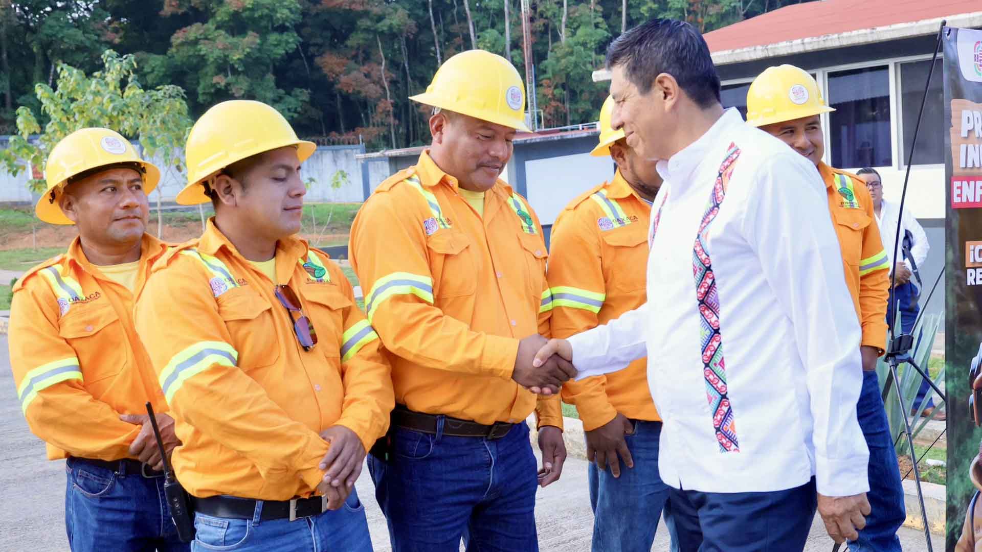 Gobierno de Oaxaca fortalece coordinación interinstitucional en la Cuenca para combate de incendios forestales