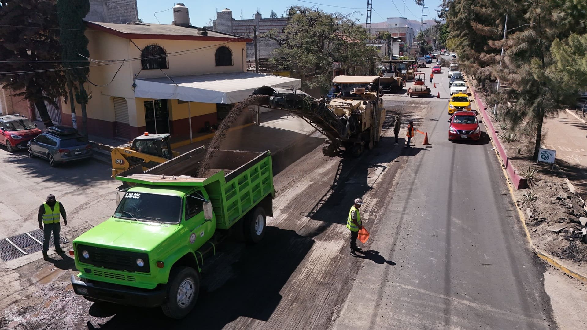 En Santa Lucía del Camino renuevan la avenida Ferrocarril