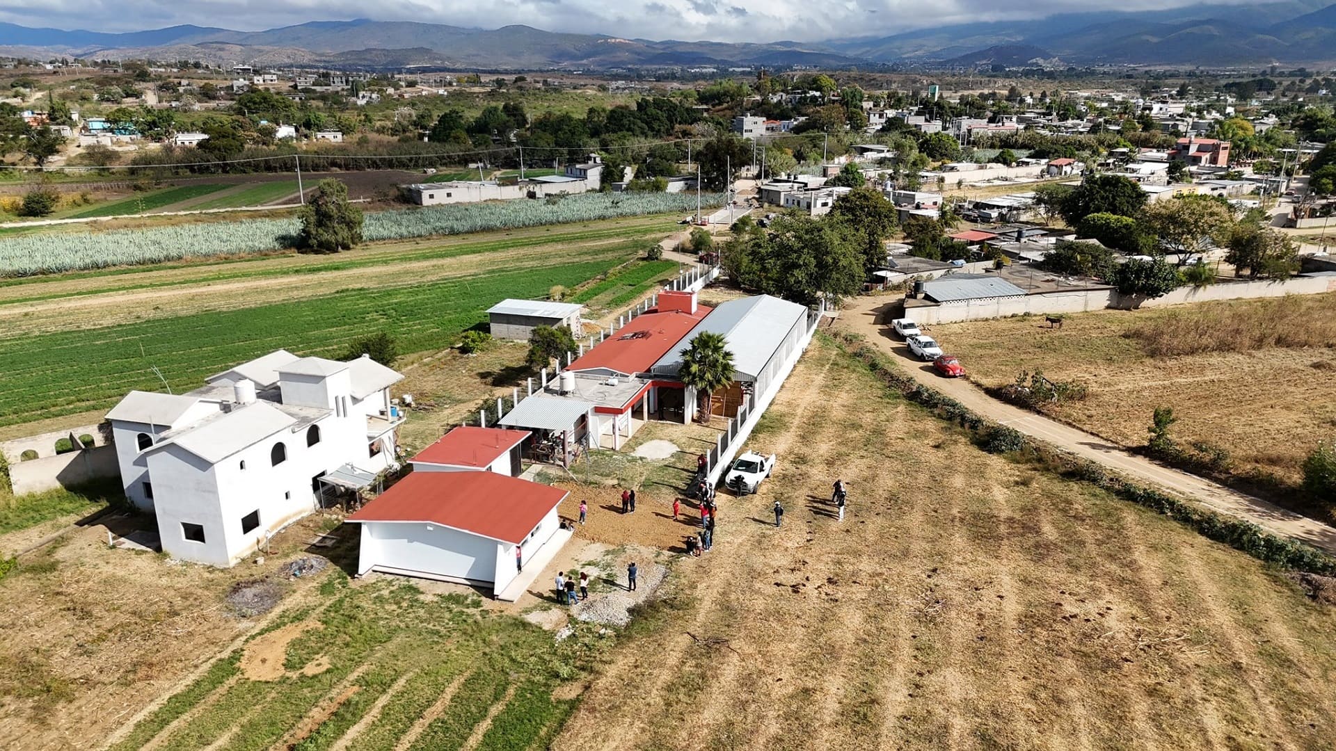 San Andrés Zautla recibe nueva aula escolar en el preescolar Margarita Maza de Juárez San Andrés Zautla recibe nueva aula escolar en el preescolar Margarita Maza de Juárez