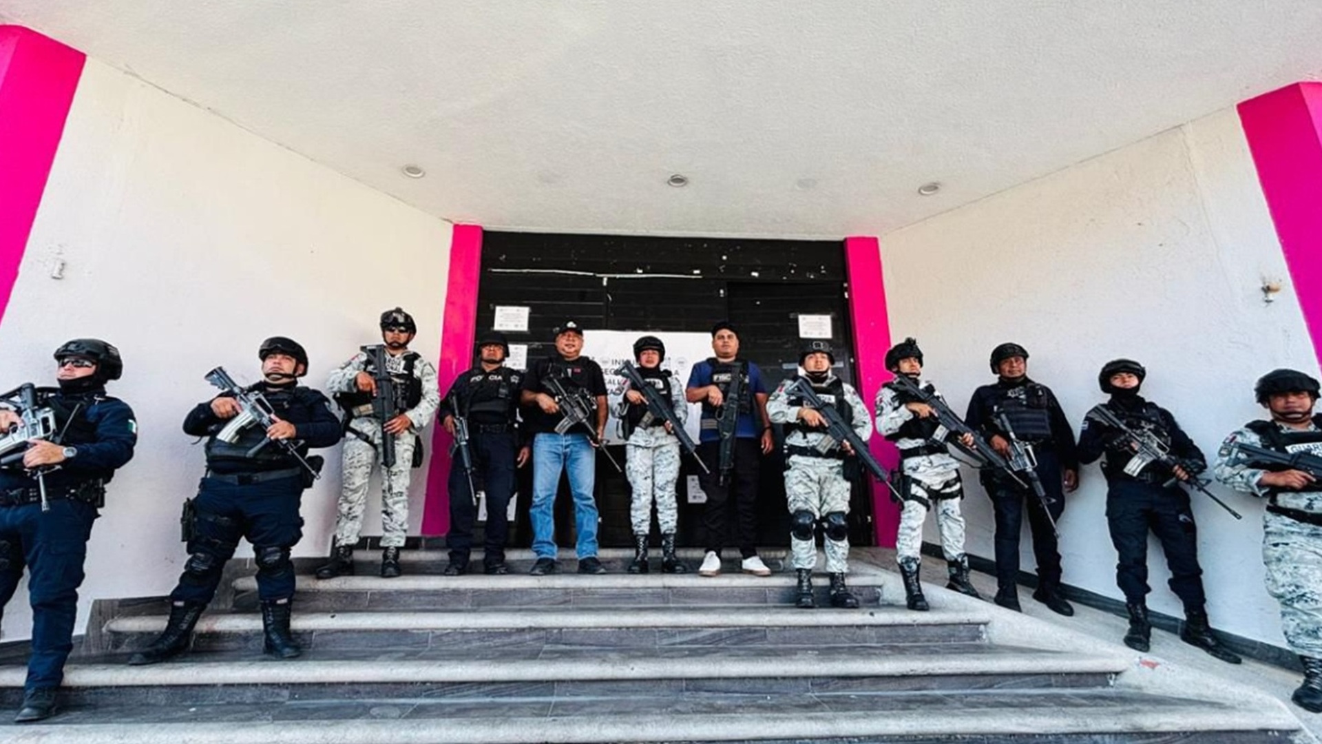 Investigan intoxicación masiva de jóvenes en fiesta de Tuxtepec; FGEO asegura Salón Astorga Investigan intoxicación masiva de jóvenes en fiesta de Tuxtepec; FGEO asegura Salón Astorga