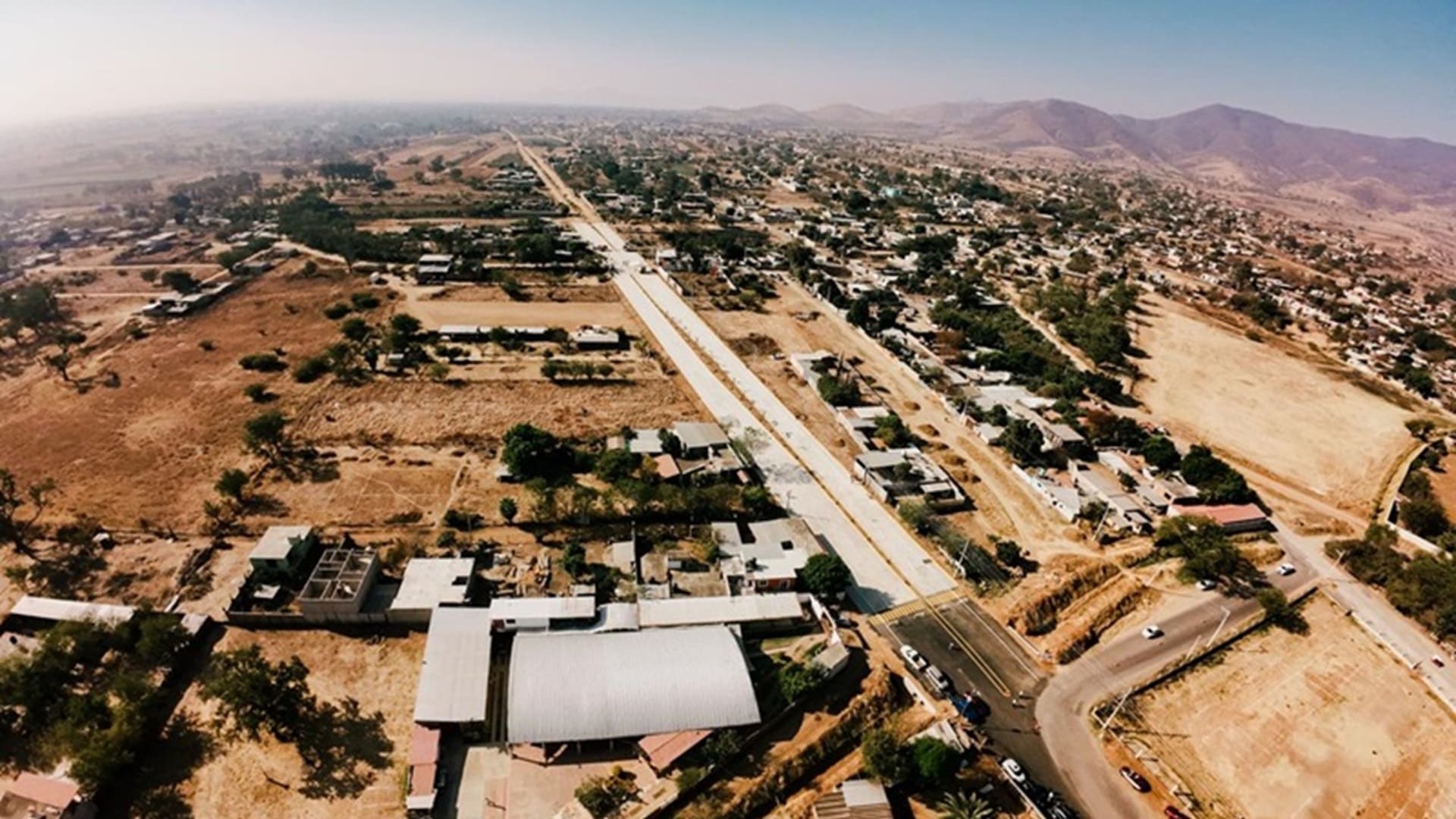Invierte Salomón Jara 15 mdp en pavimentación de avenida Del Ferrocarril en Zimatlán de Álvarez Invierte Salomón Jara 15 mdp en pavimentación de avenida Del Ferrocarril en Zimatlán de Álvarez