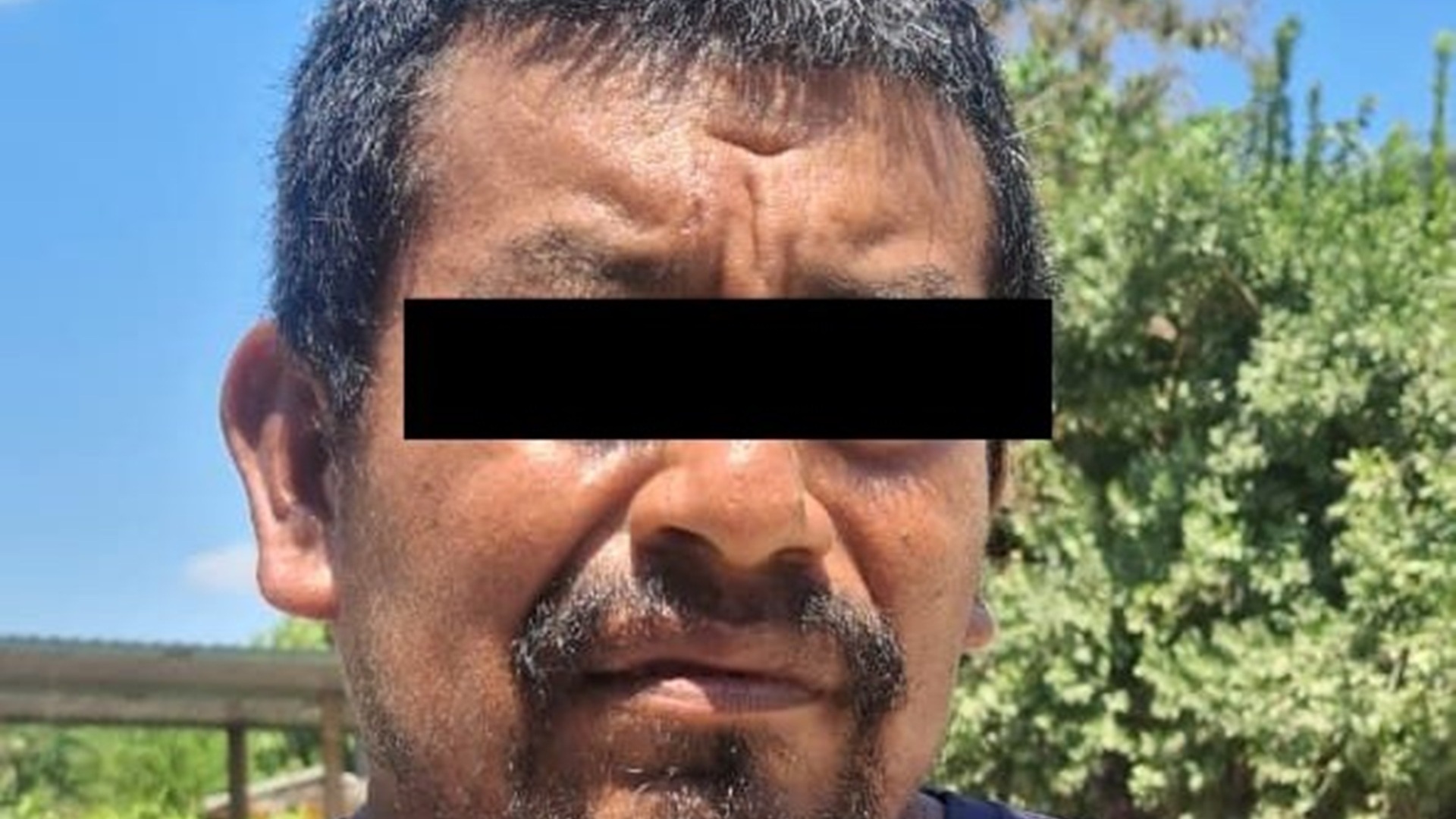 Detienen en Oaxaca a hombre acusado de asesinar a su hermano con machete en la Costa Detienen en Oaxaca a hombre acusado de asesinar a su hermano con machete en la Costa