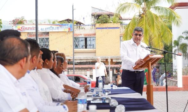 Instalan módulo del SAT en Pinotepa Nacional; beneficiará a más de 35 mil personas