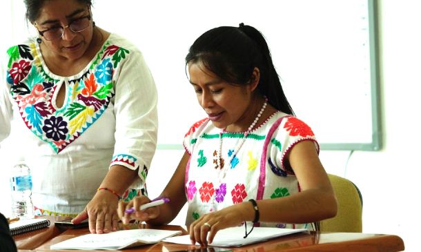 Oaxaca impulsa certificación de intérpretes de lenguas indígenas en jornada de evaluación