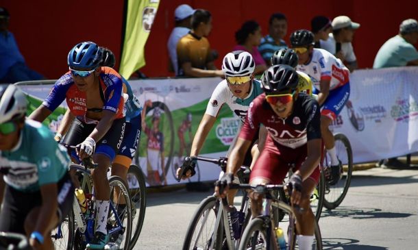 Así inició la LXXVI Vuelta Clásica Ciclista Nacional Lunes del Cerro 2025