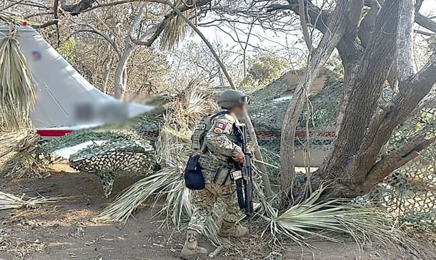 Defensa asegura avioneta con más de media tonelada de cocaína en Oaxaca
