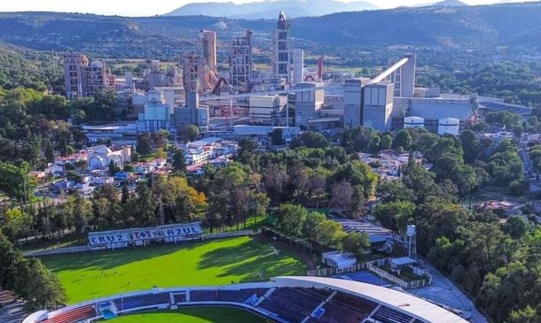 Operativo en planta de Cruz Azul en Tula deja 33 detenidos; restituyen inmueble a la Cooperativa