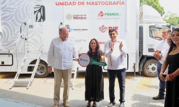 Pemex entrega Unidad Médica Móvil de Mastografía para fortalecer la salud de mujeres en Oaxaca