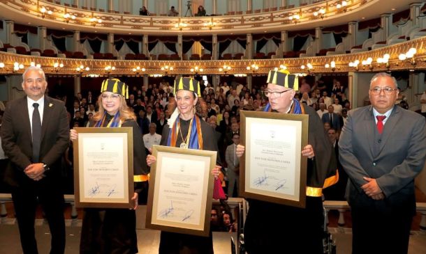 UABJO otorga Doctorado Honoris Causa a Isabel Grañén Porrúa, Carmen Enedina Rodríguez Armenta y David Rogelio Colmenares Páramo