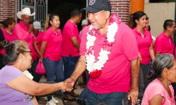 Román Valencia destaca el respaldo ciudadano a días de la elección del 12 de octubre