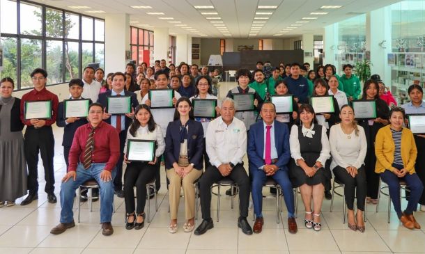 Fundación Iberdrola México beca a 11 estudiantes de la Universidad Tecnológica de los Valles Centrales de Oaxaca