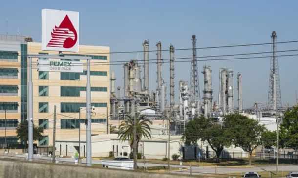 Pemex contiene derrame de diésel en Deer Park, Texas; descartan impacto en navegación