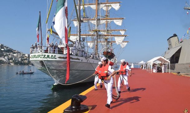 Buque escuela Cuauhtémoc regresa a Acapulco tras de ocho meses de travesía