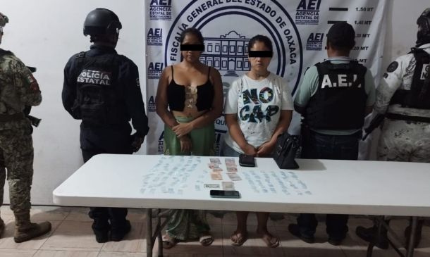 Detienen a dos mujeres con presunta droga en la Costa de Oaxaca