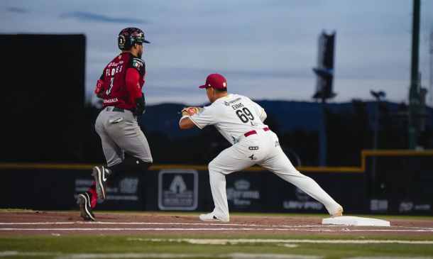 Bravos se pone a medio juego de playoff, tras vencer a Oaxaca
