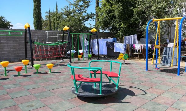 Mueren dos niñas haitianas al caer a fosa séptica en “Casa Pato”, refugio temporal del DIF de Oaxaca