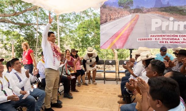 Obras en la Costa de Oaxaca: Salomón Jara inaugura carreteras mientras persisten rezagos históricos en infraestructura