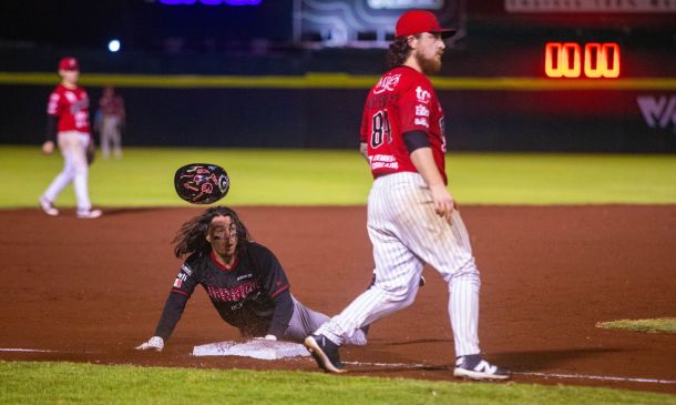 Guerreros de Oaxaca cae ante Piratas de Campeche en el tercer juego