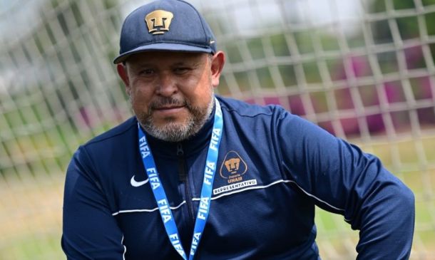 René Manrique acredita programa FIFA para formar entrenadores