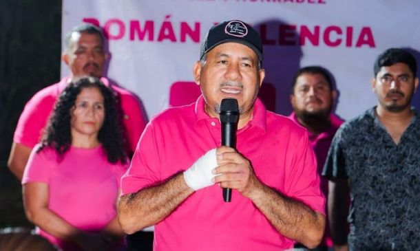 Escuchar a la gente nos motiva a redoblar esfuerzos: Román Valencia