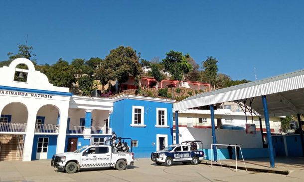 Mazatlán Villa de Flores exige respeto a su autonomía electoral en Oaxaca